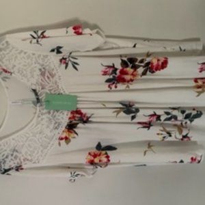 3xl summer top with lace & multicolored flower design